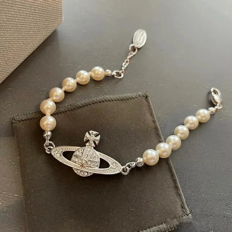 

High Version Vivian West Queen Mother Saturn Diamond Pearl Bracelet Retro West Queen Mother Pin Pearl Bracelet