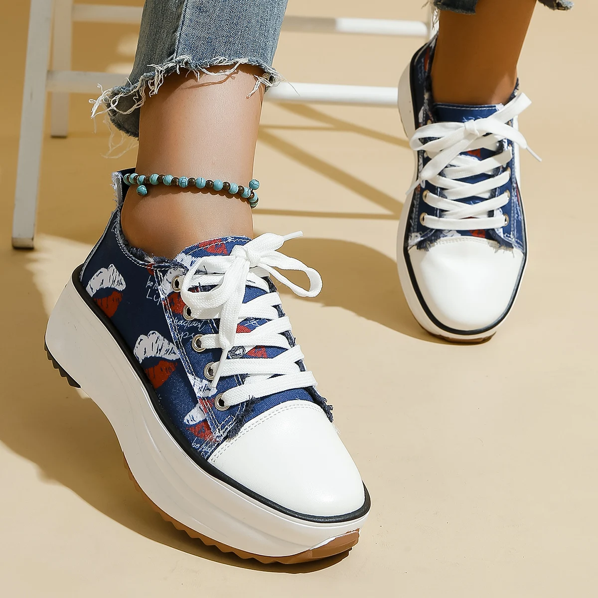 

New Women's Vulcanized Shoes Fashion Lace-up Canvas Shoes Casual Wild Light Breathable Thick Bottom Women Platform Sneakers