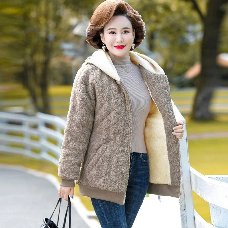 Winter mother's outfit thickened cashmere like jacket women's cotton padded jacket new fashion middle-aged and elderly women's