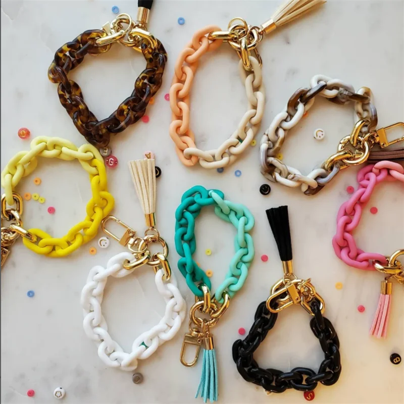 

Chainlink Wristlet Keychain with Leather Tassel Acrylic Bangles Boho Chunky Chain Link Bracelet Key Chain for Women Girl Hippie