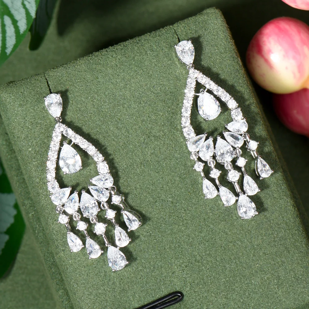 

Серьги-подвески женские с фианитом, 5 А