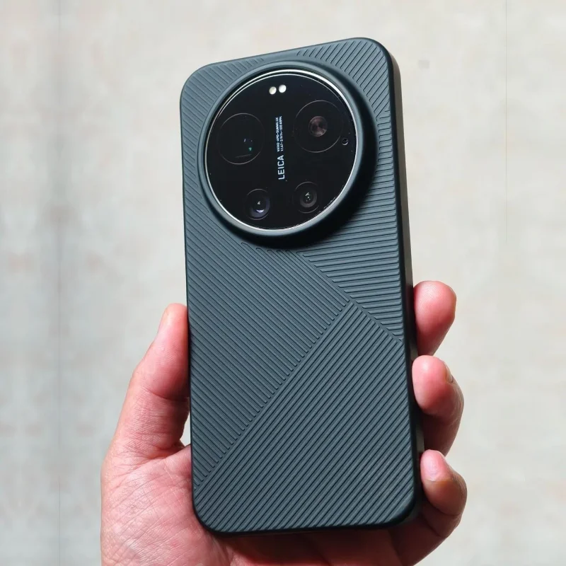 Фото Чехол для Xiaomi 17 Ultra, роскошный, с геометрическим рельефным узором, из твила, с защитой от отпечатков пальцев, ударопрочный, с бампером, для Xiaomi 17 Ultra Funda №4