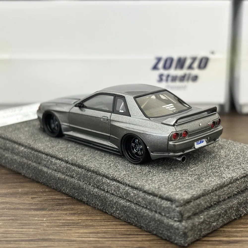 Zonzo Studio 1:64 Skyline GTR R32 Гараж Активный Широкий корпус Красный/Серый JDM Ограниченная