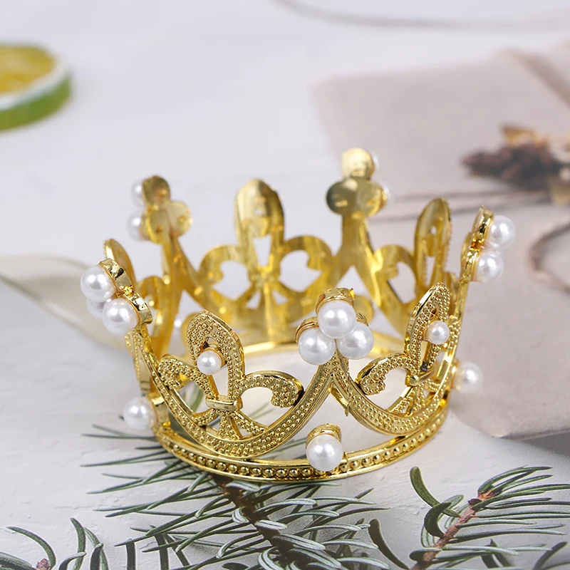 

Мини Золотая Корона торт Топпер кристалл жемчуг Тиара Детские украшения для волос Корона лебедь торт на день рождения
