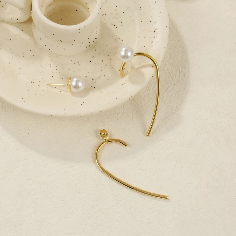Креативные изогнутые металлические серьги Badu с французским жемчугом и