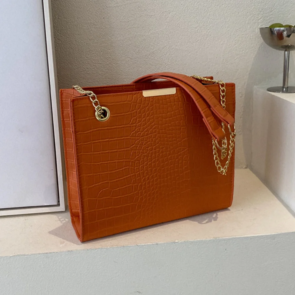 

Retro Fashion Shoulder Bags For Women 2022 New Casual Chain Shoulder Bags Horizontal Square Crossbody Fashion Tote Bags