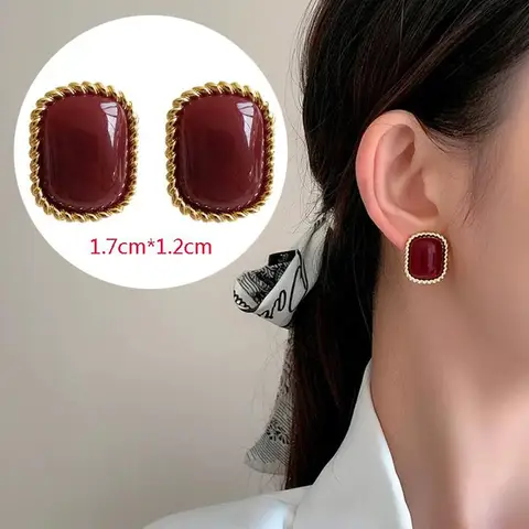 Винно-красные серьги из серебра 925