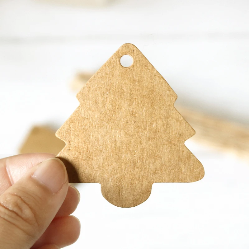 

100pcs Retro Kraft Paper Tag Christmas Tree Shape Blank Gift Tag Xmas Party Decoration Hang Tag Label Card Craft Price Label