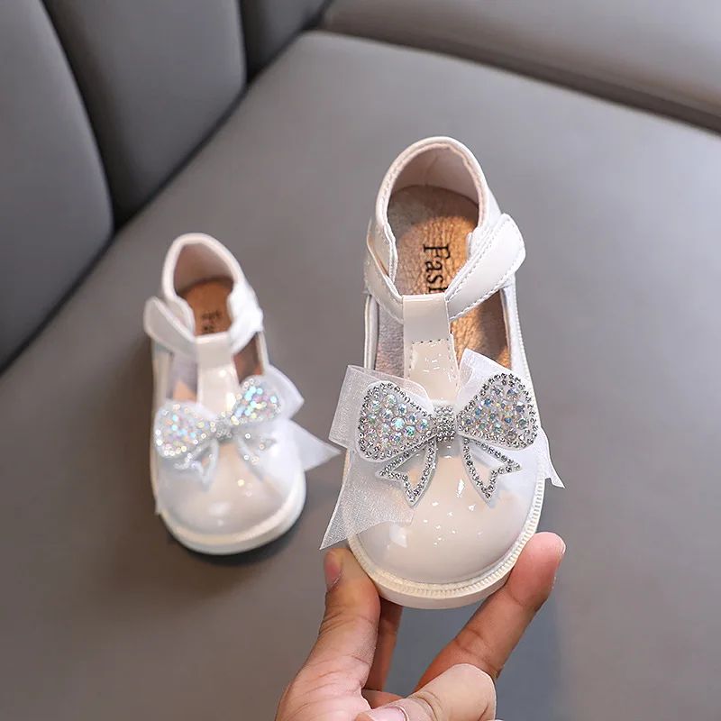 

Girls Leather Shoes 2022 Autumn New Kid's Rhinestones Bow Princess Shoes Little Girl Children Flat Non-slip Single Shoes H293