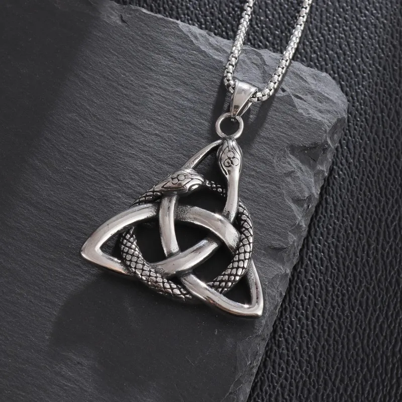 

Creative Design Double Snake Winding Pendant Necklace Nordic Celtic Knot Amulet Pendant Men Ladies Hip Hop Rock Lucky Jewelry