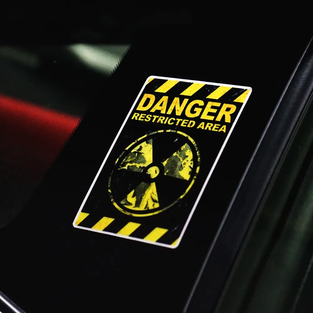 Наклейка-аппликация для тела с треугольным окошком