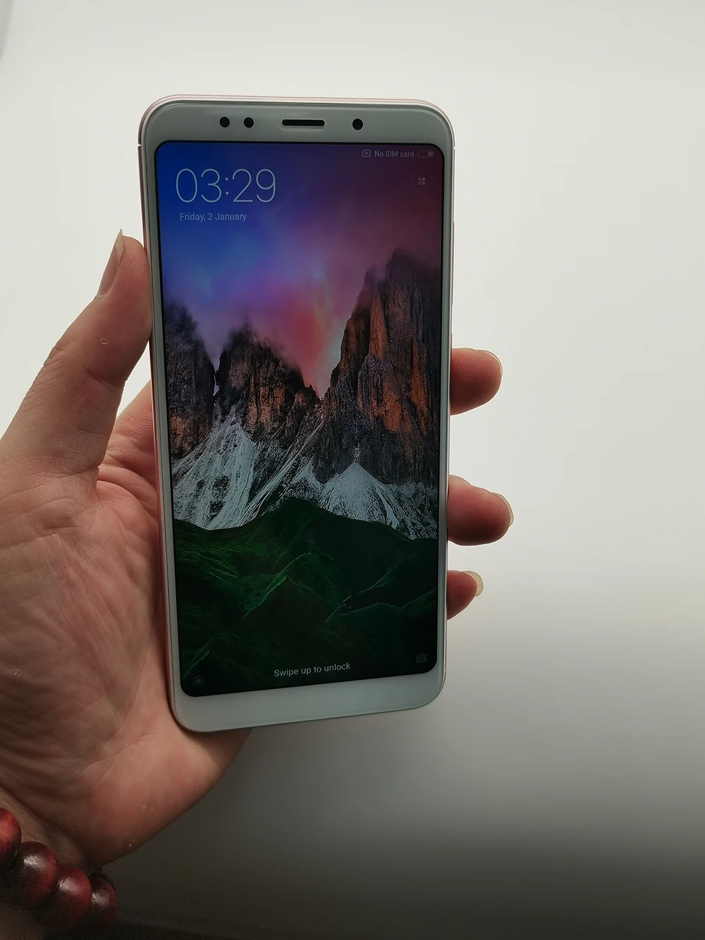 xiaomi redmi 5 plus original refurbished smartphone 4gb ram 64gb rom 12mp android cellphone global rom version mobile phone free global shipping