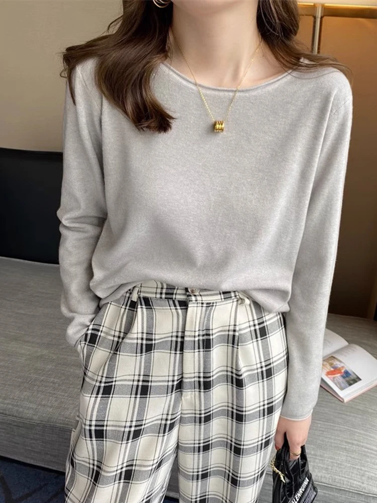 Белая внутренняя одежда. Женский осенне-зимний мягкий клейкий универсальный