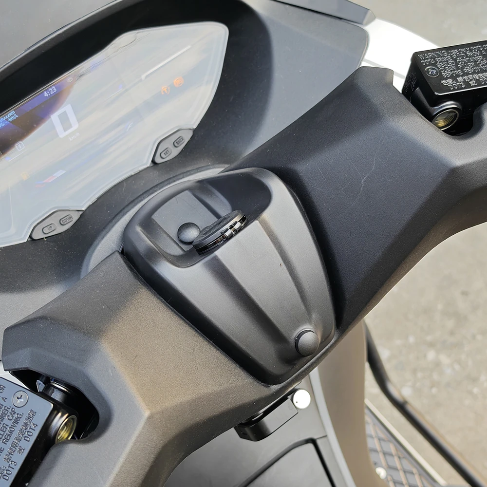 Зарядное устройство с дисплеем напряжения USB Type-C для мотоцикла Honda NS150GX 2024-2025, водонепроницаемое (art.: 3920daee8a489) - 3920daee8a489