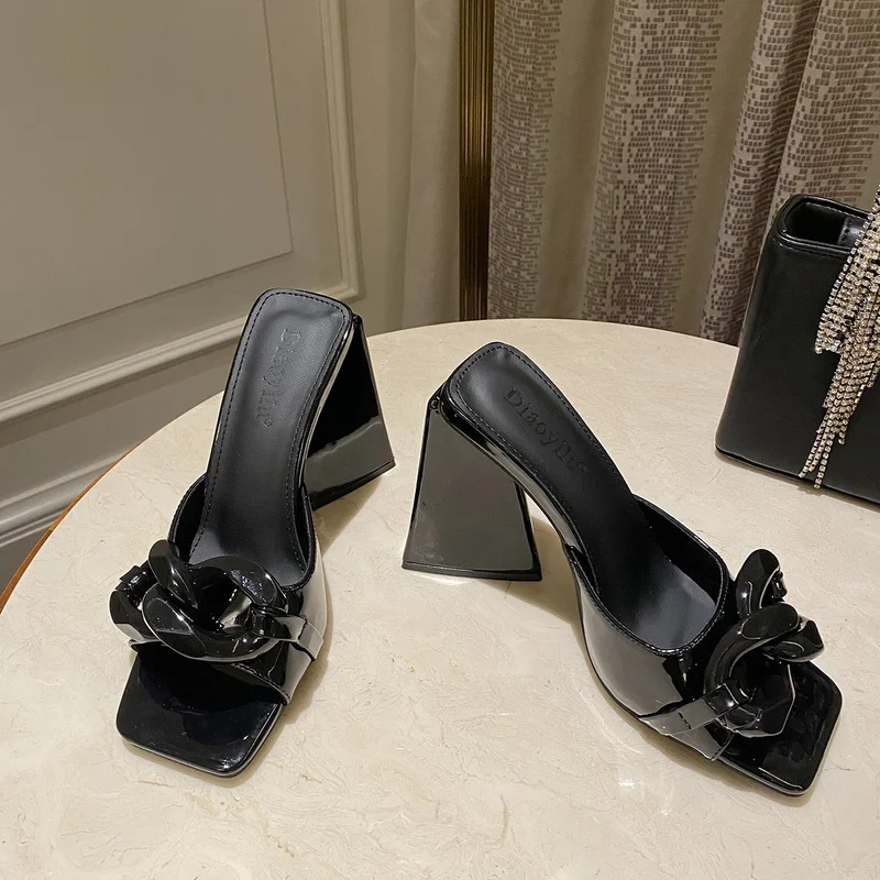 

Fashion Pleated Design Triangle High Heels Women Slippers Elegant Square Toe Thick Soled Ladies Shoes Sandals
