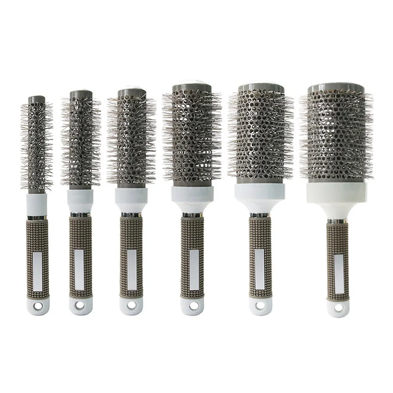 Профессиональные серые круглые расчески для укладки волос фотосессии