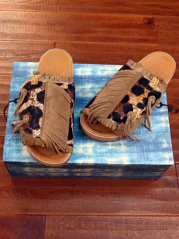 Женская замшевая обувь с кисточками и конским волосом