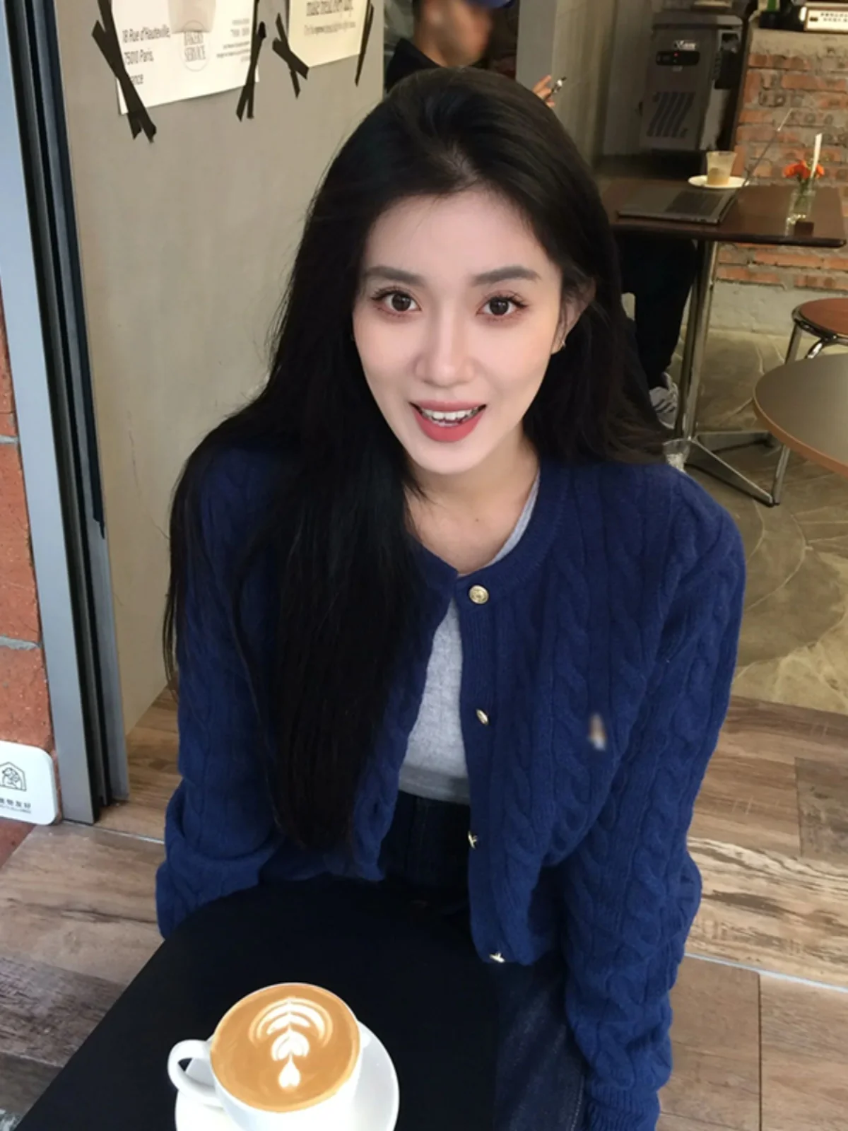 Корейская серия ретро-модный шикарный темно-синий вязаный кардиган с плечами