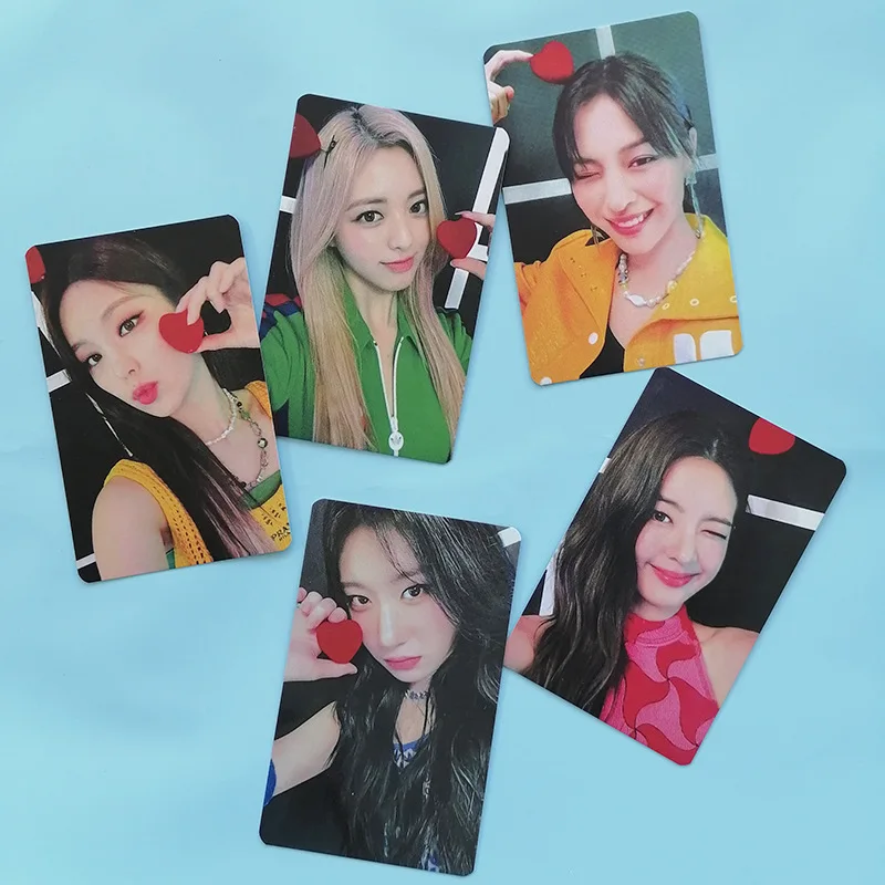 

Kpop Idol 5pcs/set Lomo Cards ITZY CHECKMATE Photocards Photo Card Postcard for Fans Collection