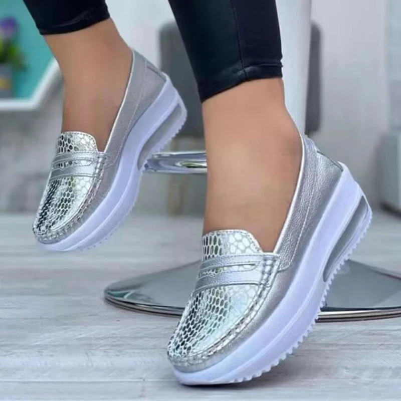 

Platform Women Flats Sandals Fashion PU Leather Sneakers Summer Autumn Casual New 2022 Walking Sport Shoes Women Running Sandals