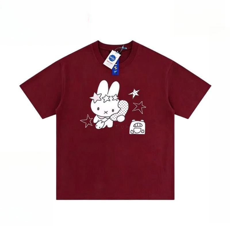 Фото Футболка из чистого хлопка с принтом Miffy в стиле аниме, с короткими рукавами, для мужчин и женщин, свободного кроя, для студентов, парная одежда, топы с короткими рукавами №1