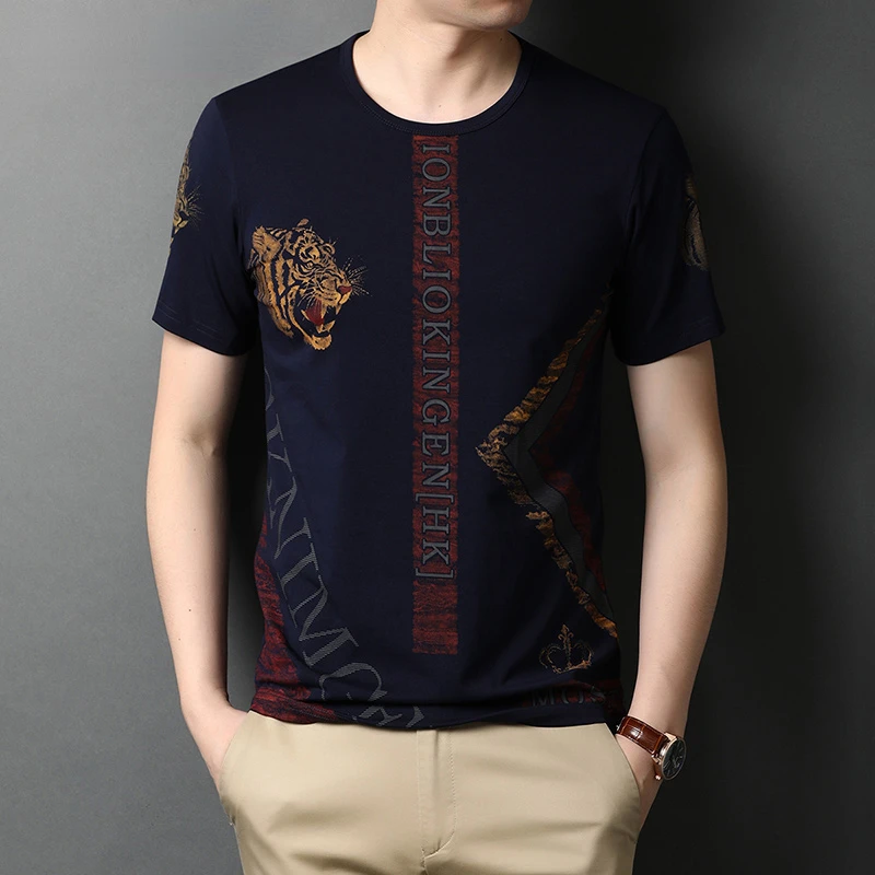 

Мужская хлопковая футболка с коротким рукавом, круглым вырезом и принтом