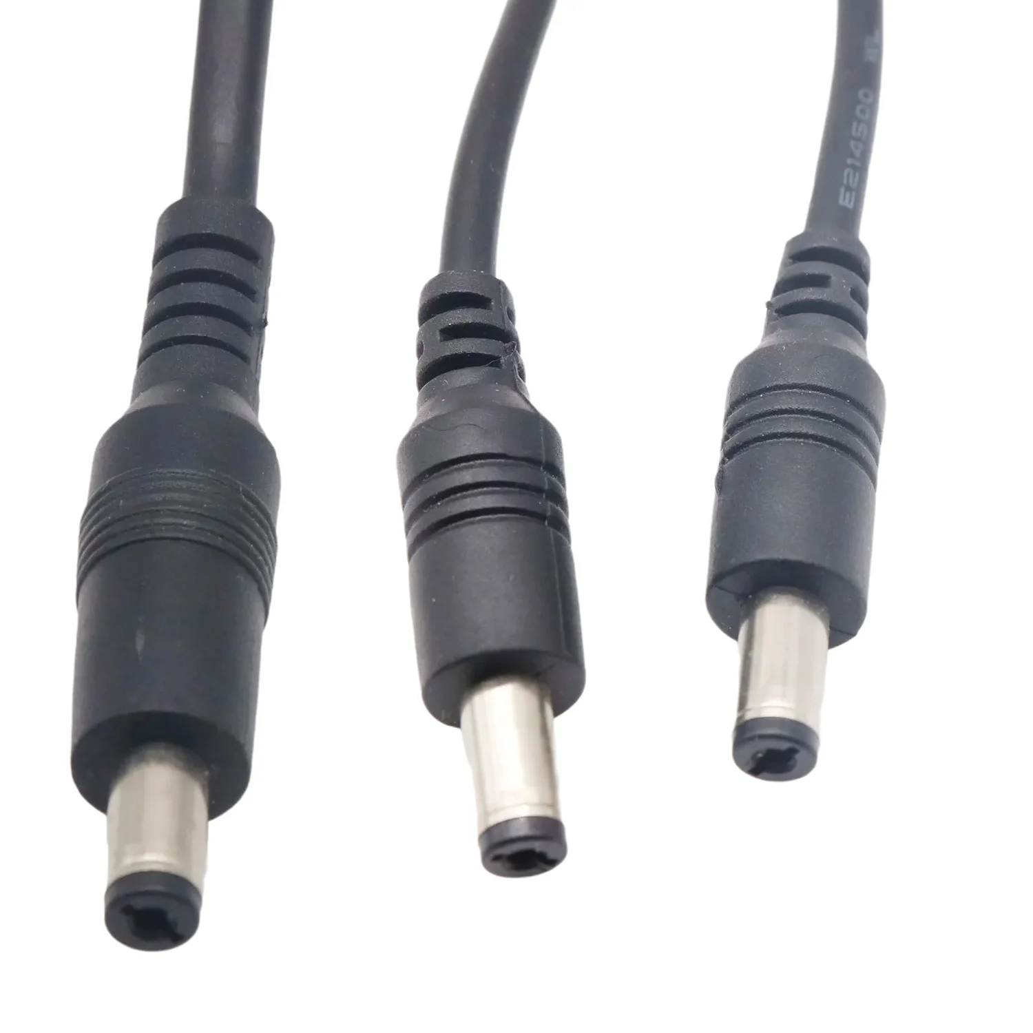 Сплиттер источника питания постоянного тока 1 штекер на 2 штекера 5 мм x