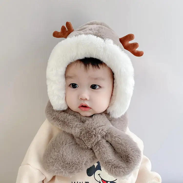 

2-6Years Winter New Thick Baby Antler Hat Scarf Set Warm Baby Cotton Christmas Hats for Boys and Girls Windproof Plush Cap