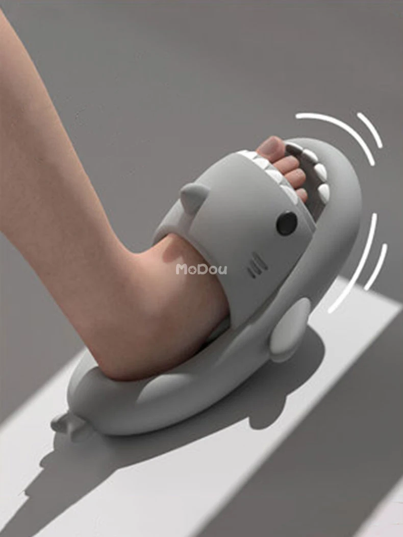 

Man Women Shark Slippers 2022 Summer Home Anti-skid Solid Color Couple Parents Kids Outdoor Cool Indoor Household Funny Slippers