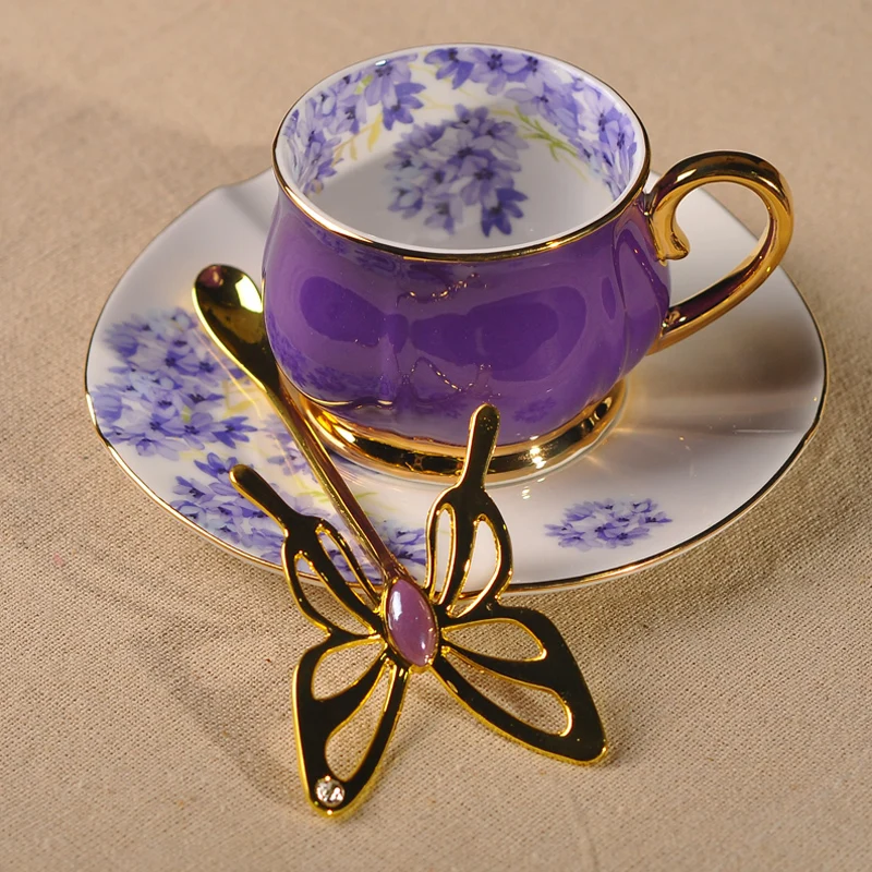 

European Luxury Tea Cup Set Ceramic Gold Rim Cups and Saucer Fashion Bone China Mug Taza Cafe Espresso AC50BD