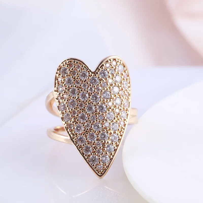 

European and American jewelry full of diamonds sweet love three-dimensional peach heart-shaped girl temperament ring ring