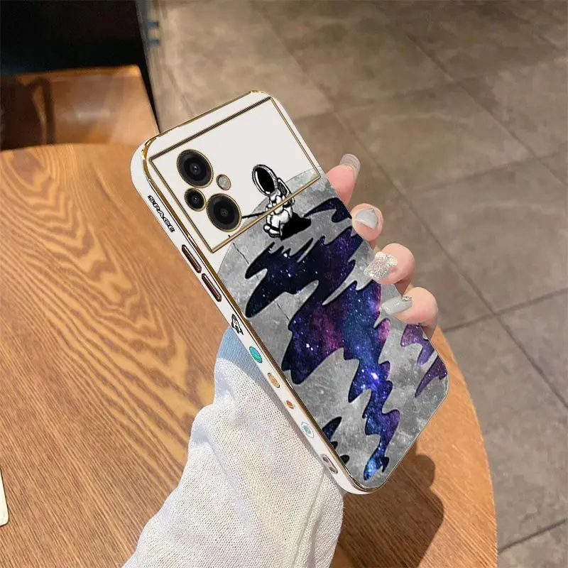 Fishing Astronauts Luxury Plating Phone Case For Xiaomi Poco M5 F4 F4 GT X4 X4 GT M4 Pro F3 X3 M3 X3 NFC X2 X3 Pro C40 Cover