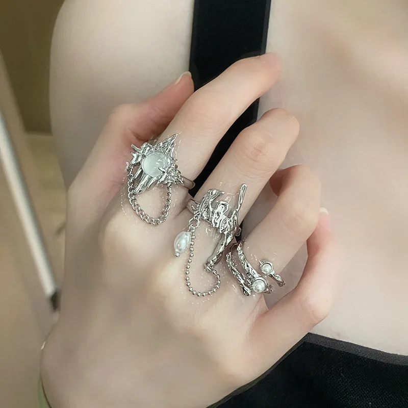 

3 Pcs Irregular Tassel Moonstone Rings Set Y2K Cross Star Opal Stone Ring Aesthetics Egirl Imitated Pearl Chain Rings for Women
