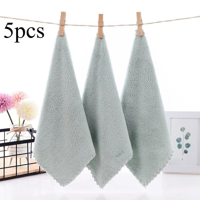 

Однотонные полотенца из флиса разных пастельных цветов