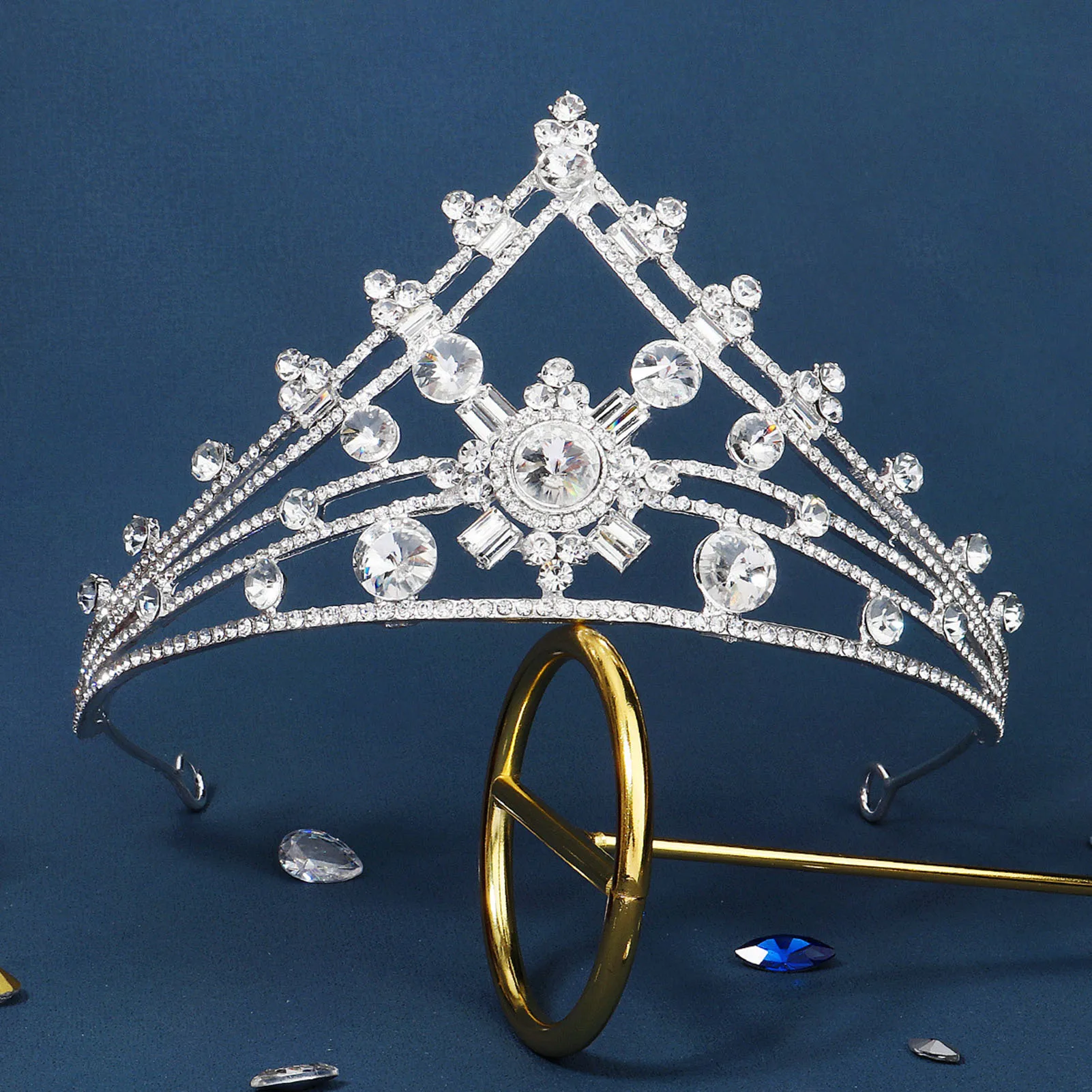 

Wedding Tiaras Bride Hair Jewelry Rhinestone Alloy Girls Prom Crowns Elegant Silver Color Hairbands Beautiful Noiva Hair Jewelry