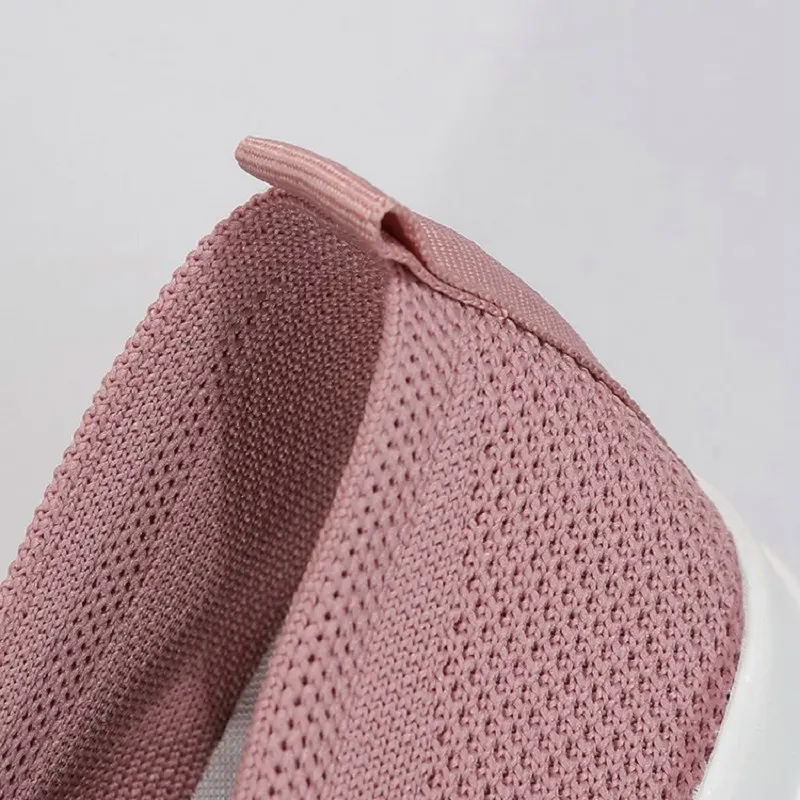 2022 cloth shoes Women's fashionable embroidered shoes Lightweight soft soled middle-aged mother's shoes Sports Oversize Shoes