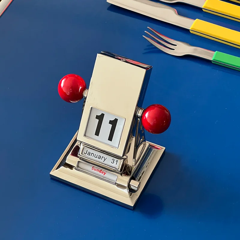 Календарь-тыква механический из металлического сплава оригинальный