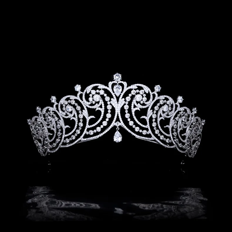 

Fine Hairwear Women Classic High-end Retro Zircon Headdress Bride Wedding Dress Accessories Princess Crown Tiaras Shiny Crystal