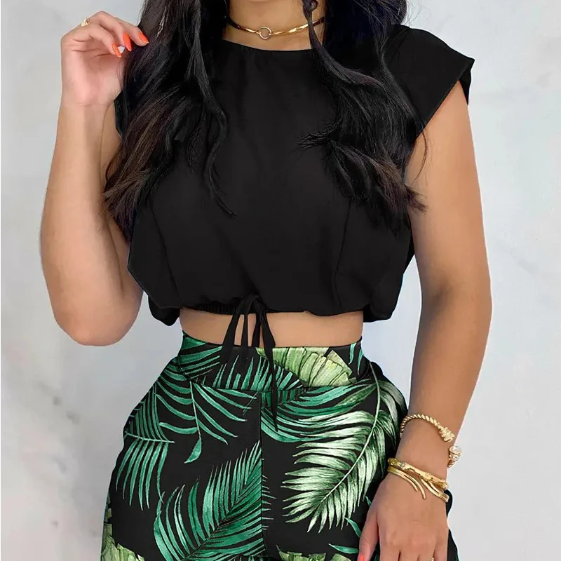 New Casual Trend Pattern Printed Mini Shorts Women's Suit 2023 Spring And Summer Fashion Sexy Solid Color Round Neck Tie Top