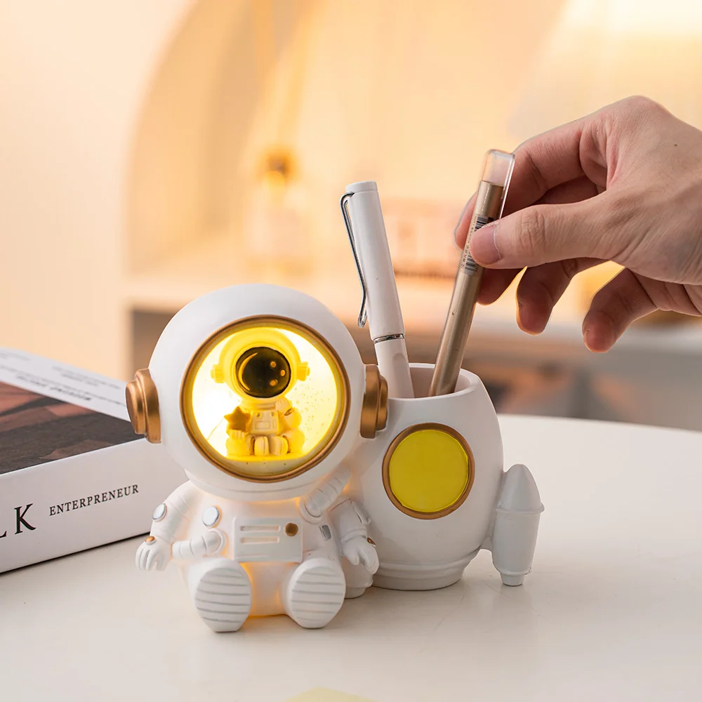 

Nordic Home Decoration Creative LED Light Astronaut Pen Holder Resin Figurines Office Desktop Accessories Children's Gifts