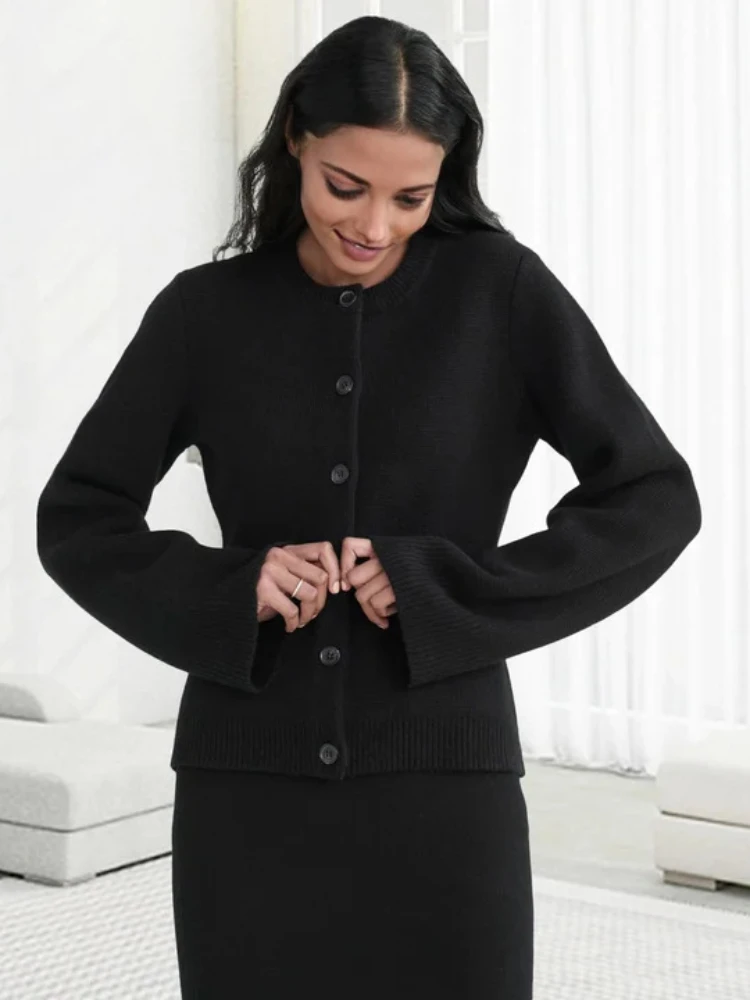 2024 женский облегающий вязаный кардиган короткий корейский вариант осенне-зимний