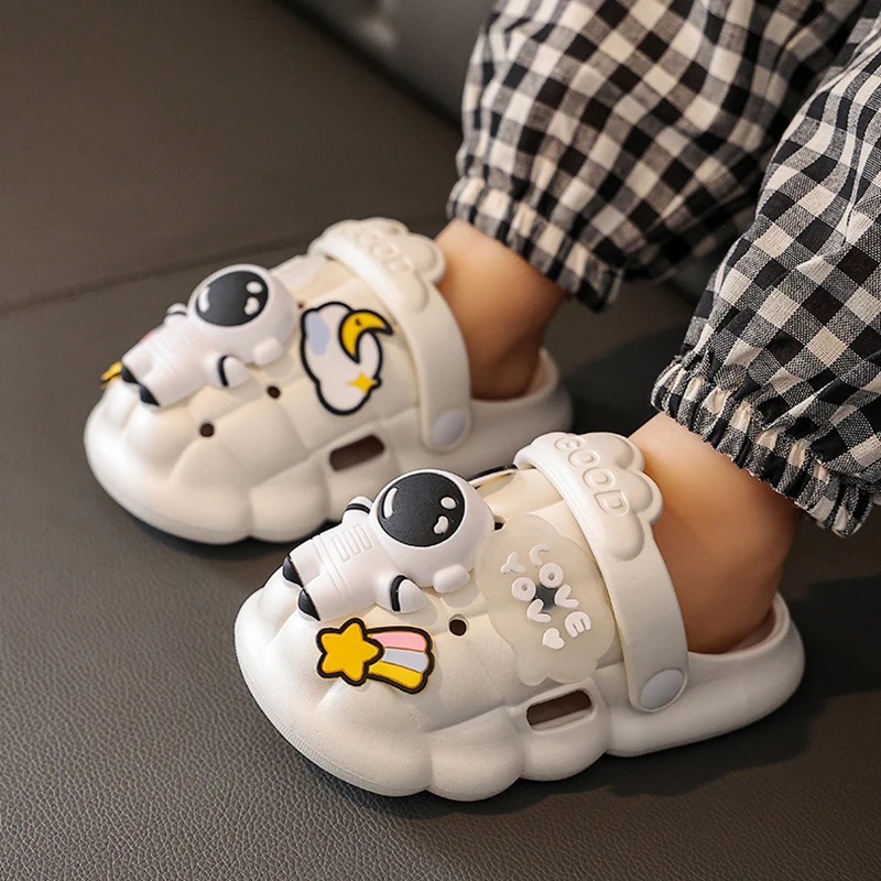 

DIY Kids Women's Men's Spaceman Slippers Kids Beach Garden Shoes Couples Indoor Restroom Slide Slippers