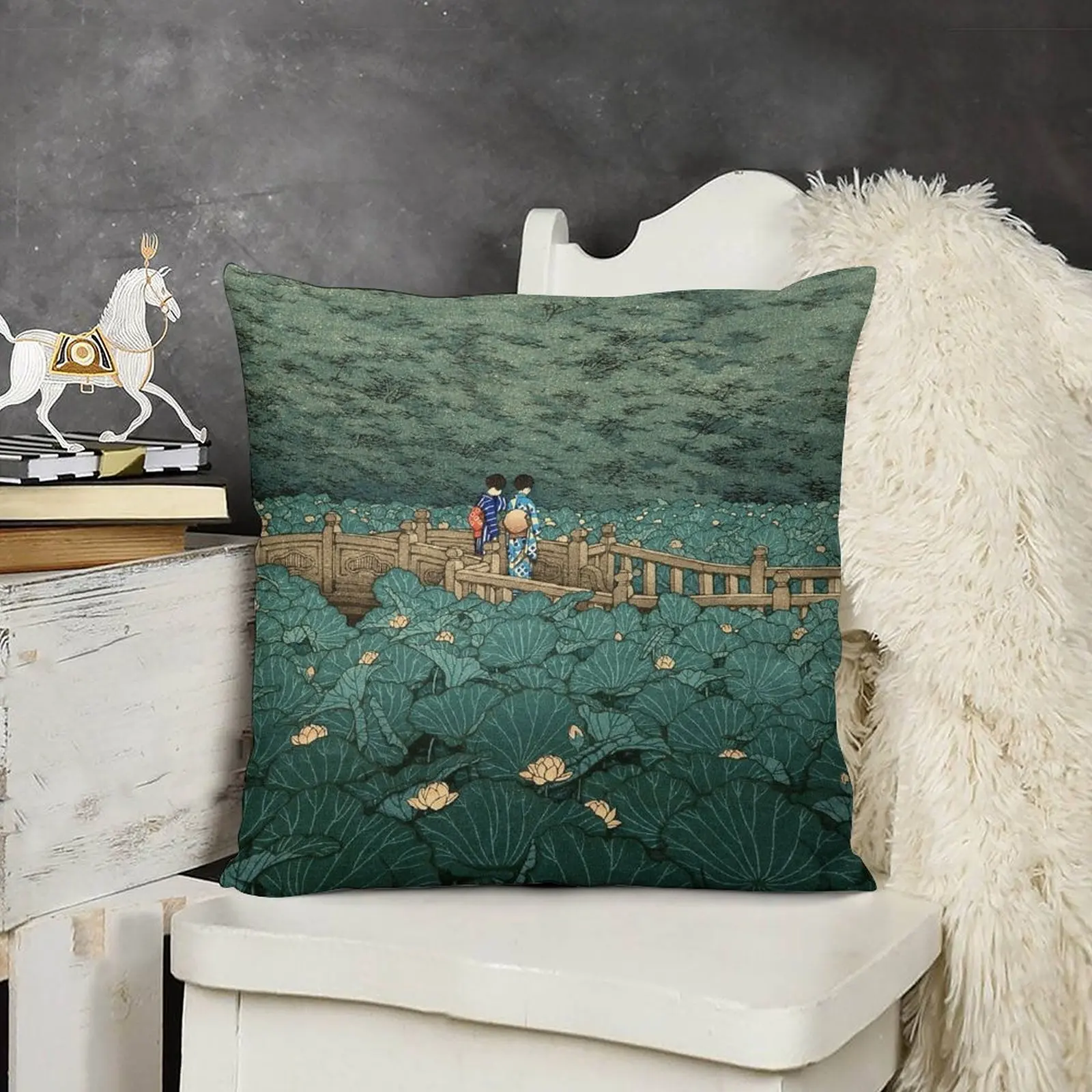 Benten Pond at Shiba Kawase Hasui подушка в японском стиле