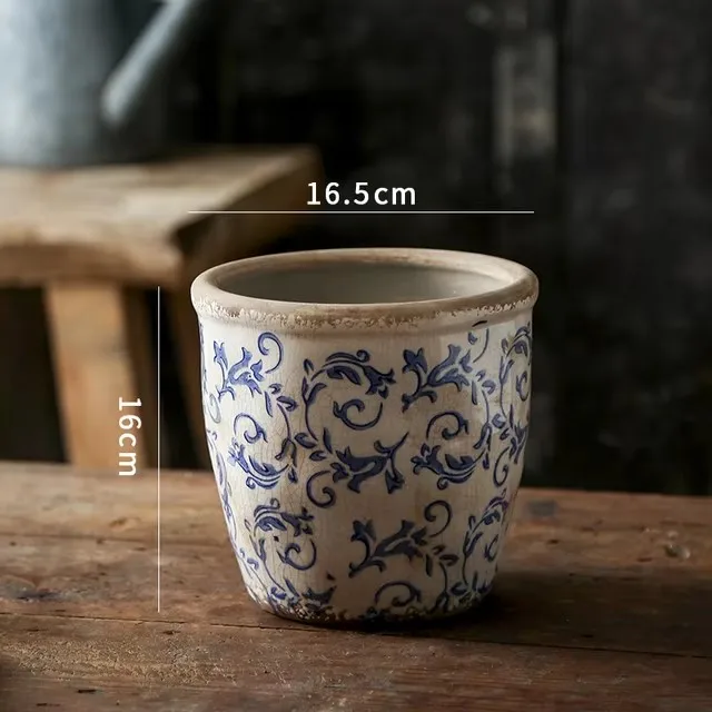 

Китайская керамическая ваза с орхидеей и бабочкой