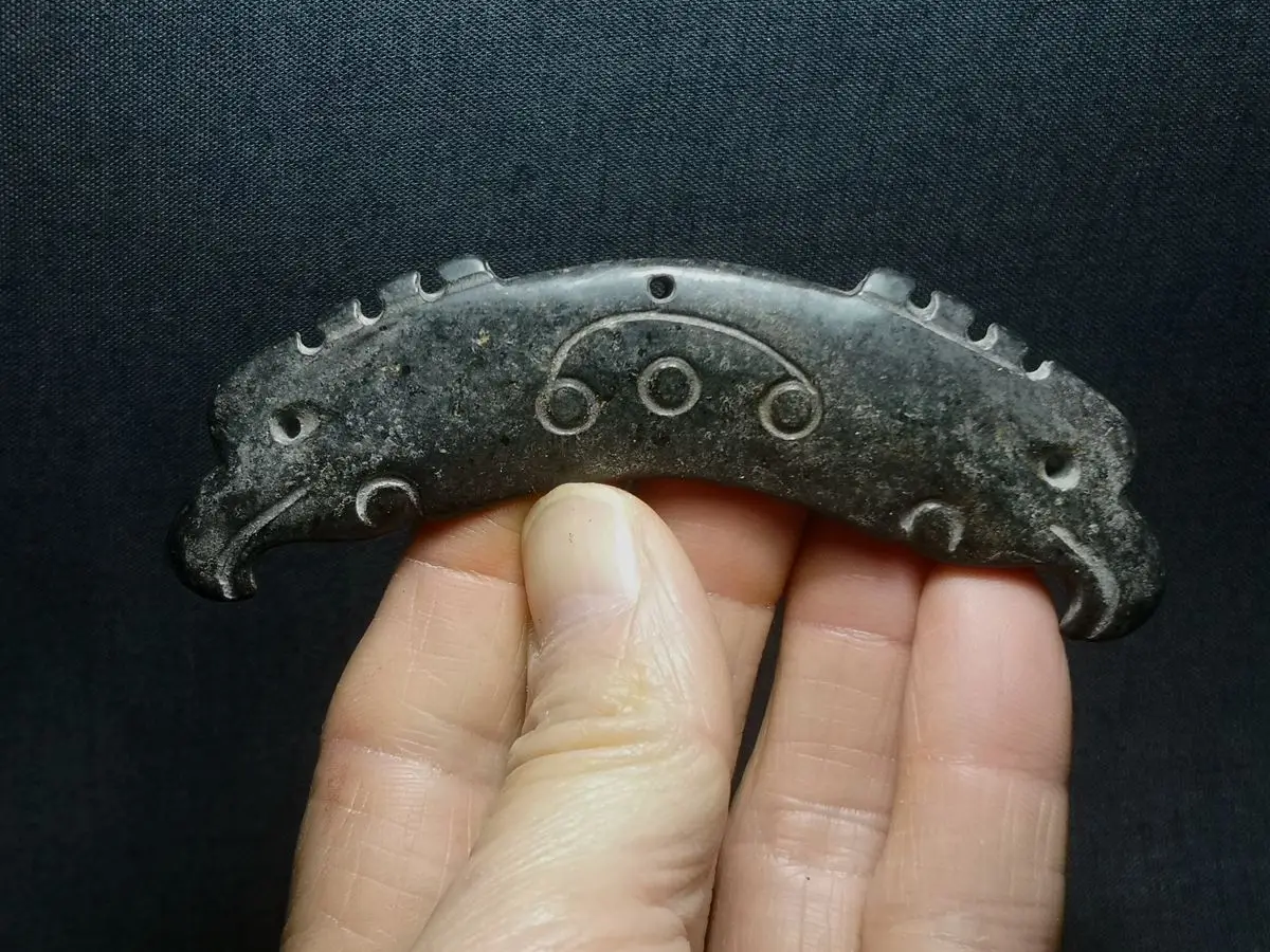 

1919 Collection Old China Hongshan Culture Black Magnet Jade double-end Bird Pendant Ornament gift