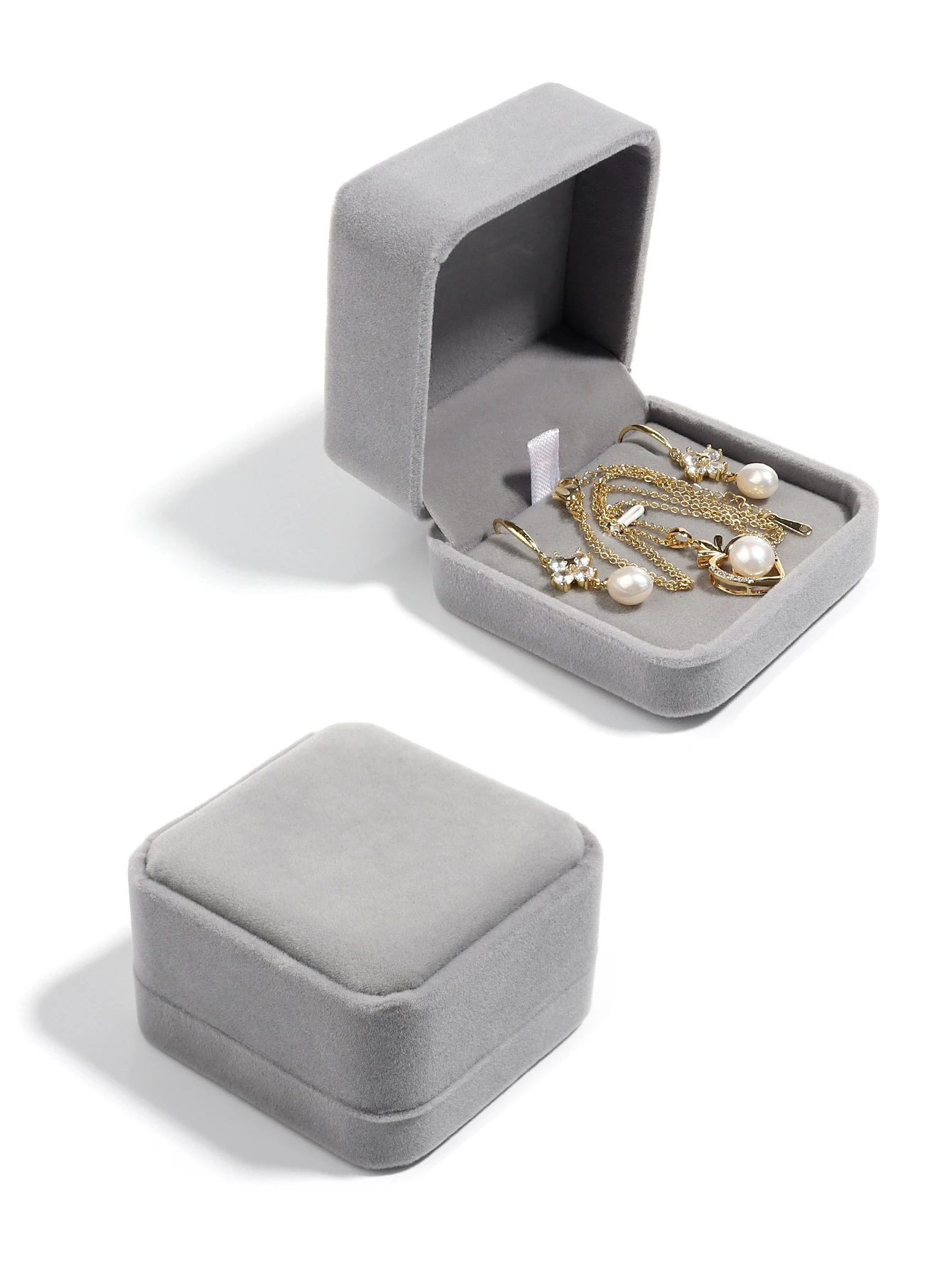 

Бархатная шкатулка для украшений Filluck