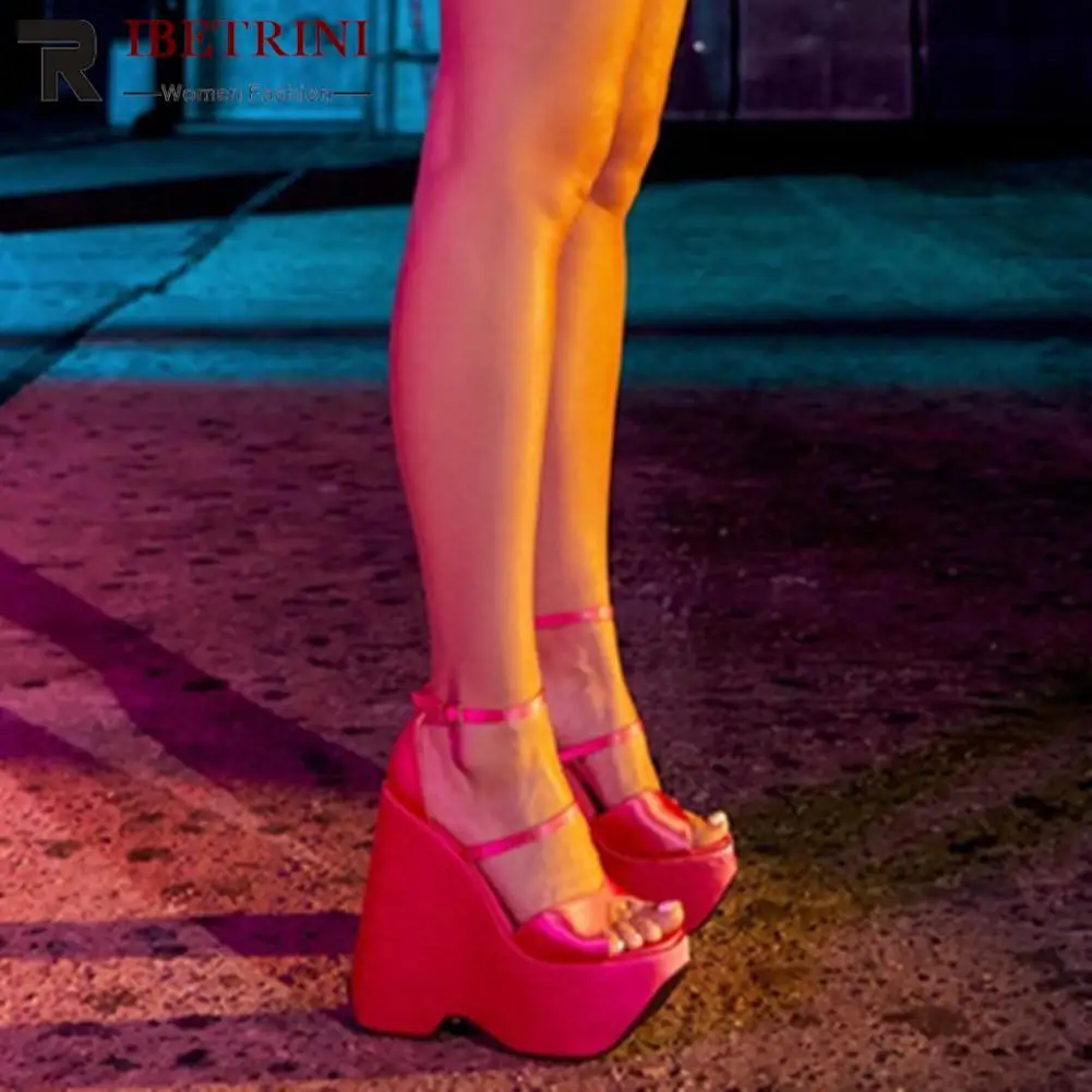 

Platform Wedges Sandals Ankle Strap Fashion Sexy Brand New Shoes Women Peep Toe Super High Heels Summer Hot Sale Popular Chunky
