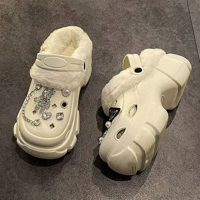 Winter Womens Classic Fur Lined Platform Clogs Slip On Sandals with Charms Slide Garden Shoes Lady Wedge Mules