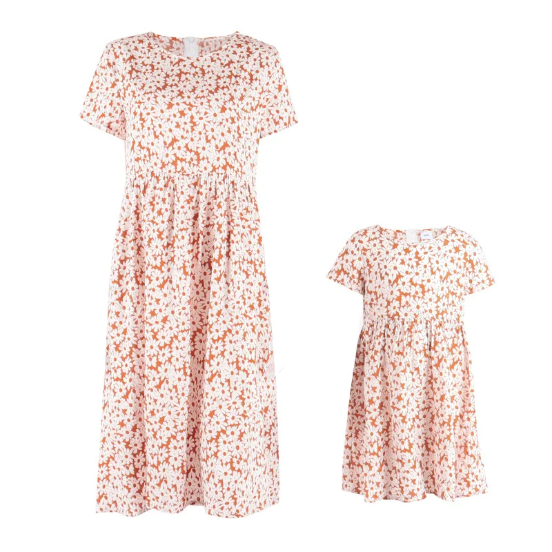 

2022 Women Floral Dress with Pockets Mother Daughter Matching Dresses Casual O Neck Short Sleeve Beachwear Mommy and Me Clothes