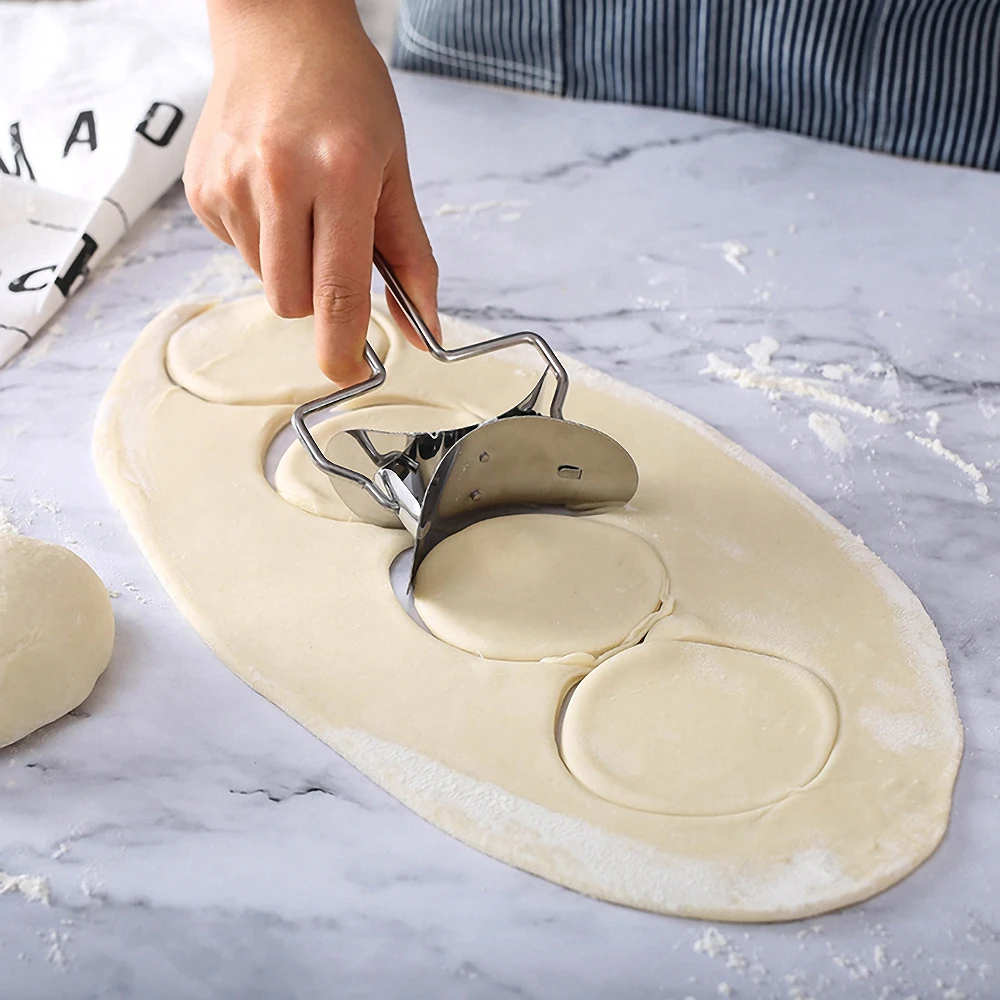 

DIY Stainless Steel Dumpling Maker Dough Cutter Manual Dumpling Mould Pie Kitchen Pastry Tools Home Kitchen Accessories